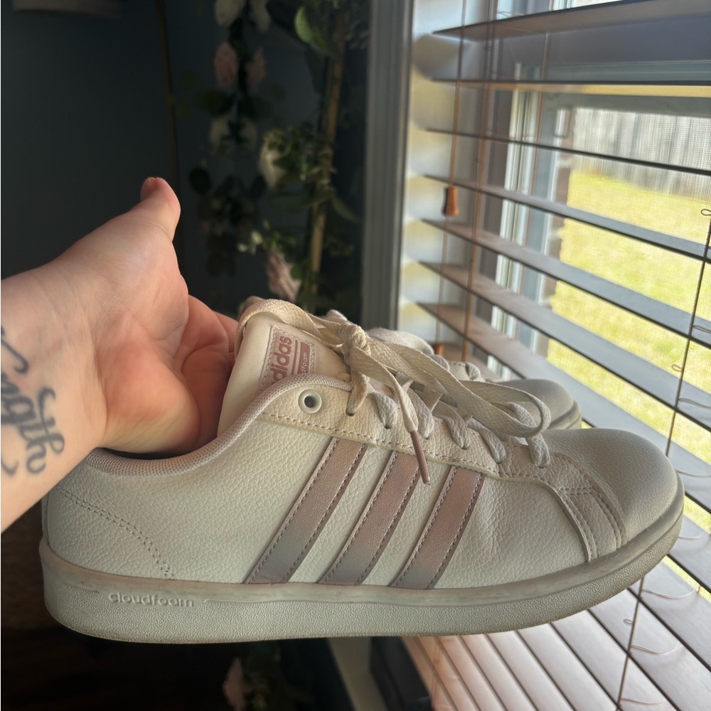 Adidas Shoes Womens Cloudfoam Advantage Low Sneakers White Leather